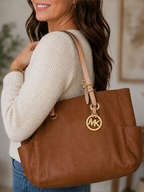 Michael Kors Jet Set Brown/Tan Soft Leather Large Tote Bag Purse W/Logo Charm